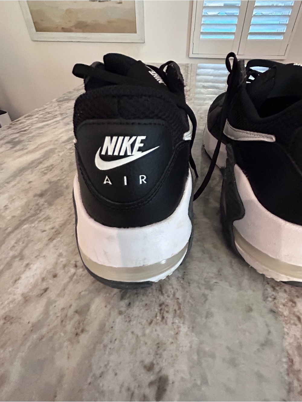Nike  Black and White Air Max Sneakers. White platform sneakers 10 - Picture 4 of 8